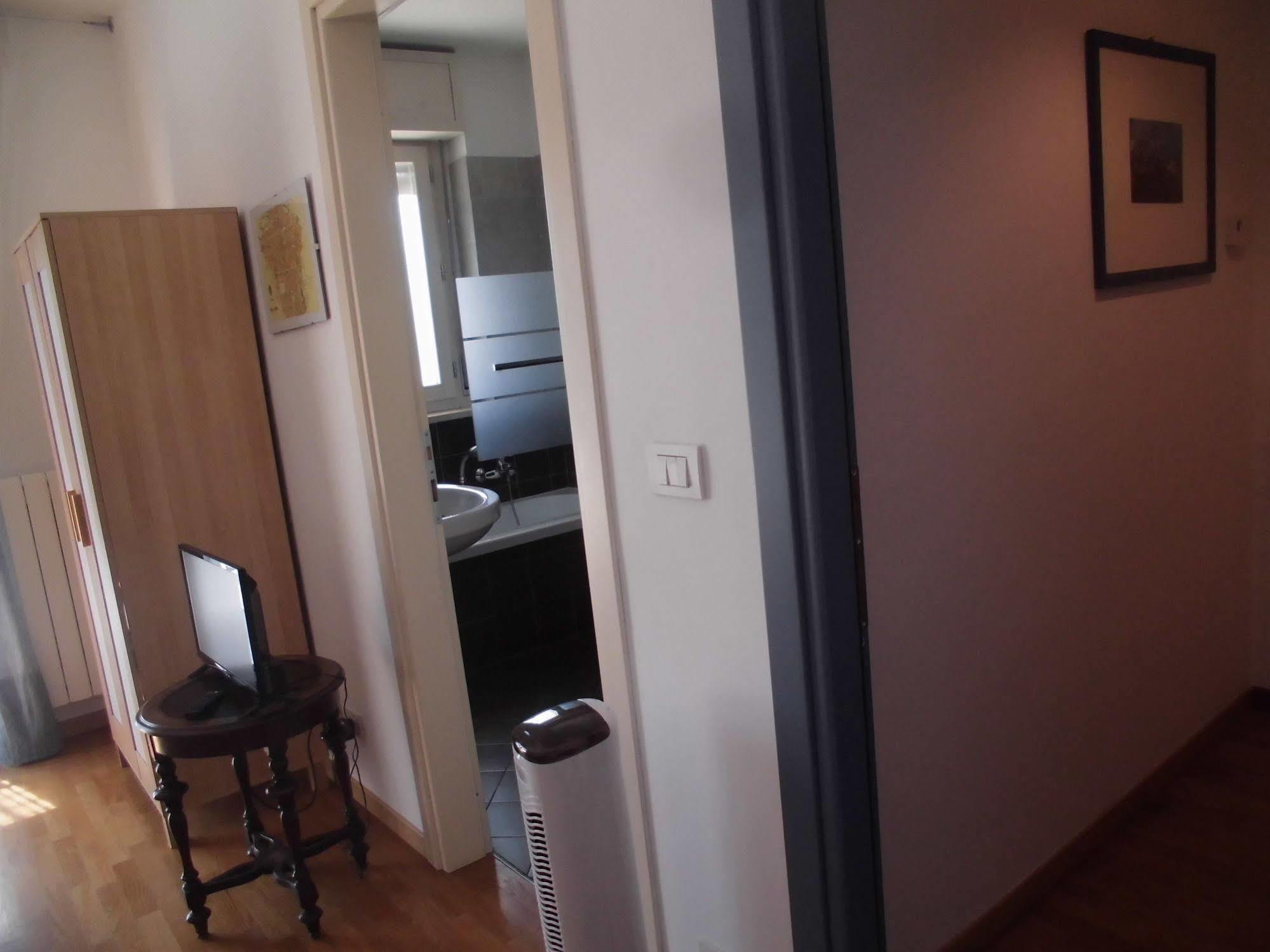 B&B Balon Turin Bagian luar foto
