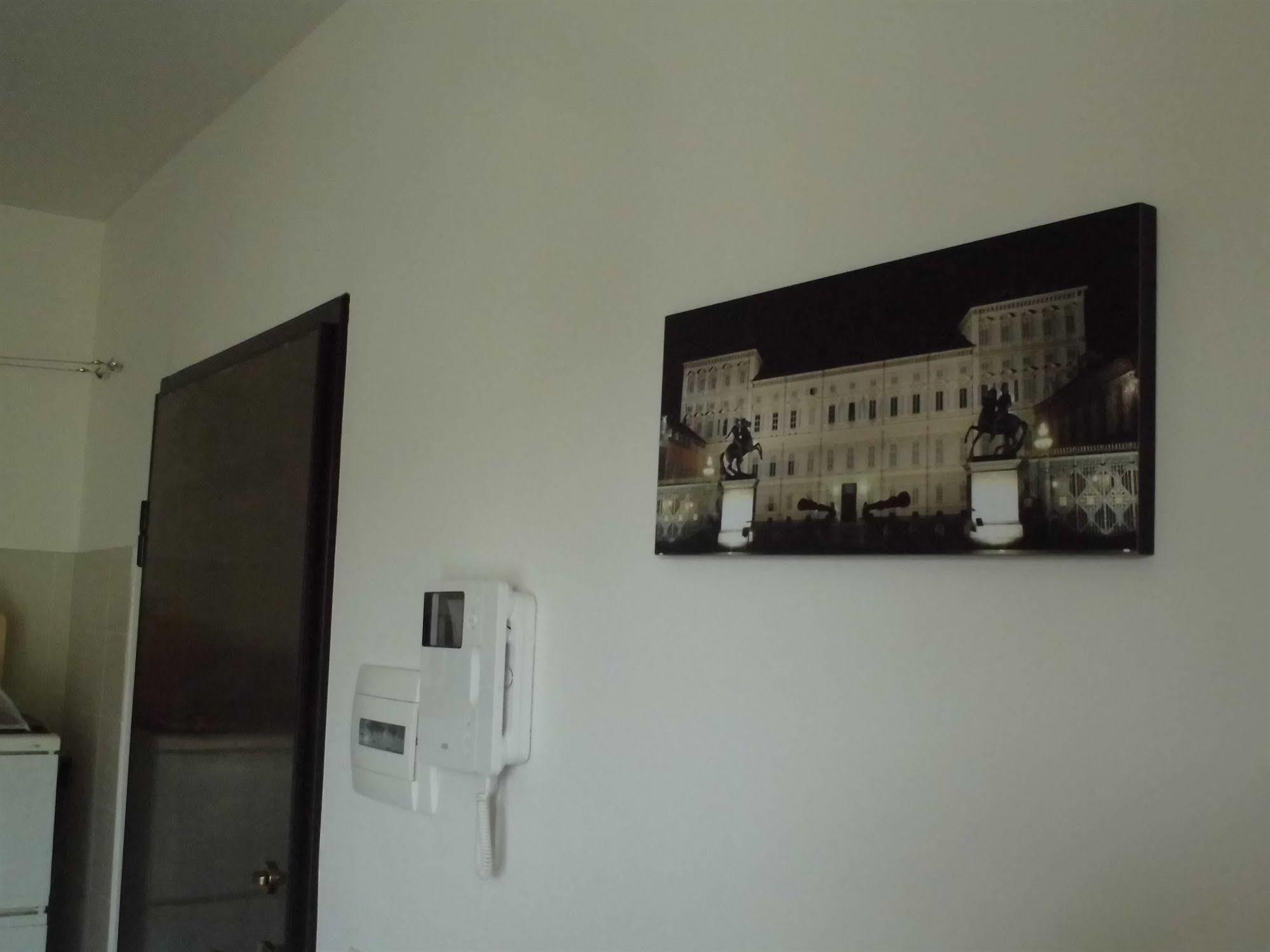 B&B Balon Turin Bagian luar foto