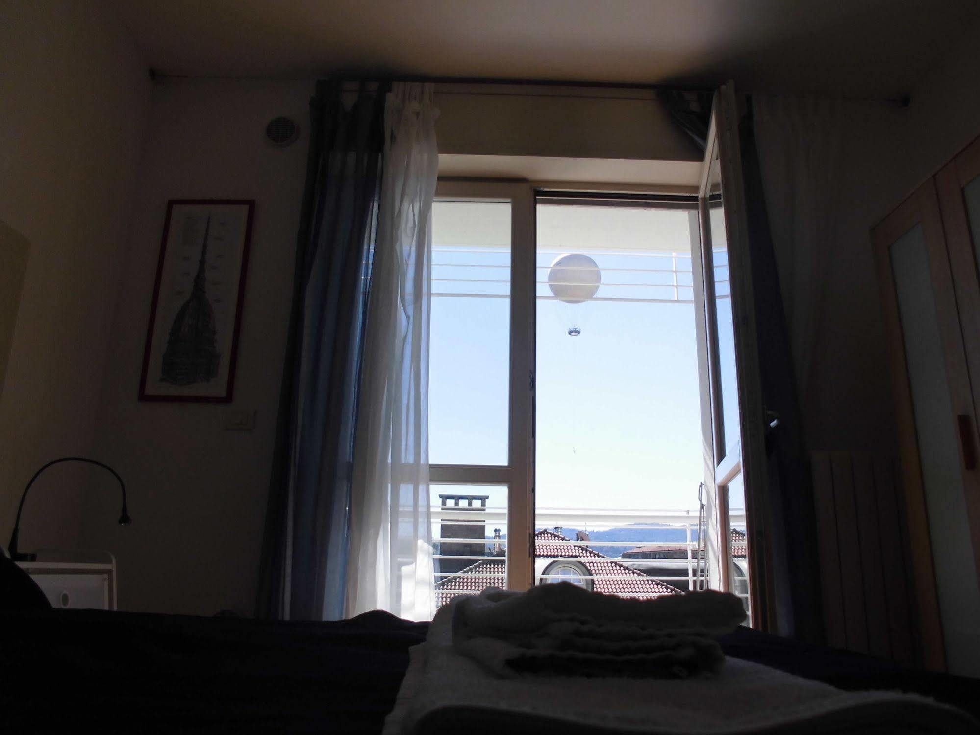 B&B Balon Turin Bagian luar foto